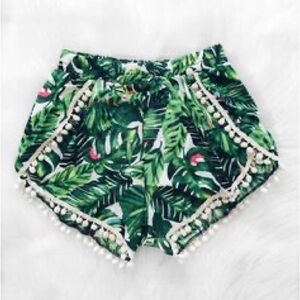 **LIGHTLY WORN** Tropical Green Leaf Print Women's Shorts